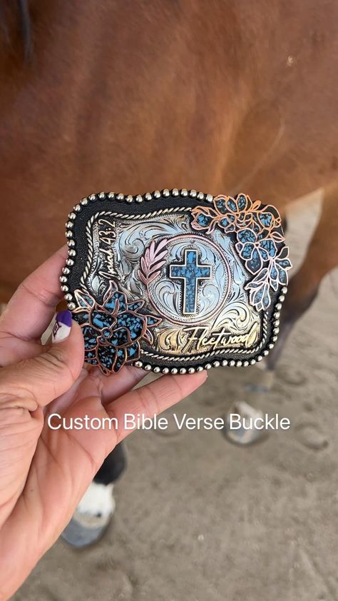 Country Belt Buckles, Girls Belt Buckles, Country Belts, Buckle Bunny, Womens Belt Buckles, Custom Belt Buckles, Cowgirl Belts, Buckle Outfits, Cowgirl Accessories