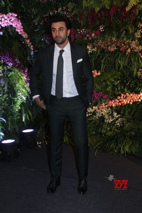 Mumbai: Virat Kohli  Anushka Sharma's wedding reception  Ranbir Kapoor - Social News XYZ Ranbir Kapoor Suit, Ranveer Kapoor, Virat Kohli Anushka Sharma, Kohli Anushka, Anushka Sharma Virat Kohli, Siddharth Malhotra, Virat Kohli And Anushka, Groom Dress Men, Groom Suits