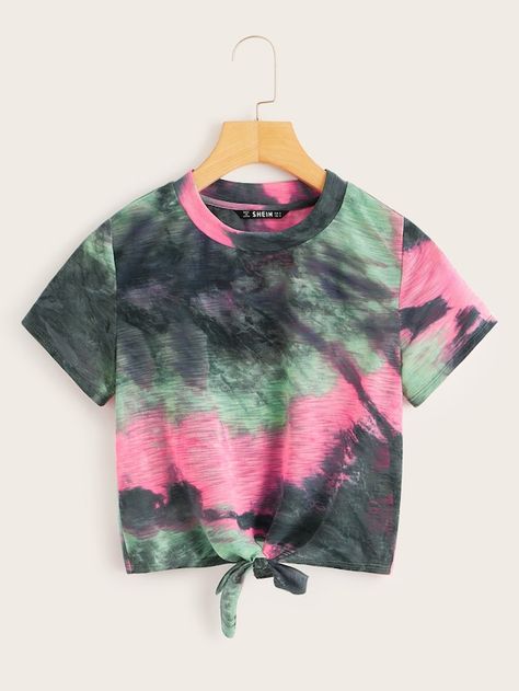 Tie Dye Knot Front Tee | SHEIN Camisa Tie Dye, Gatos Cool, Tie Dye Knots, Plus Size Shirt Dress, Combo Dress, Latest T Shirt, Dye Shirt, Plus Size Shirts, Plus Size T Shirts