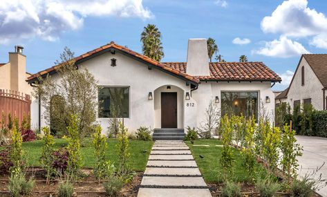 Sleek Fireplace, Mediterranean Homes Exterior, Mediterranean Revival, Miracle Mile, Spanish Style Home, Casas Coloniales, Spanish Revival, Colonial Revival, Spanish House