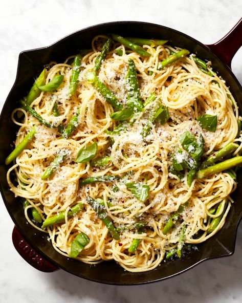 Asparagus Pasta Recipes, Lemon Asparagus Pasta, Food Substitutions Healthy, Pastas Recipes, Lemon Asparagus, Pasta Sides, Asparagus Pasta, Lemon Pasta, Corn Beef And Cabbage