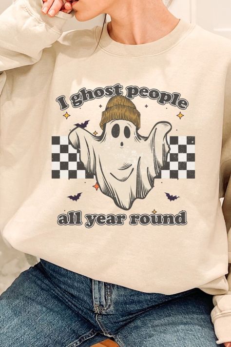 Witchy Fall Outfits, Halloween Fall Outfits, Witchy Fall, Paint Clothes, Ghost Sweater, Halloween Crewneck Sweatshirt, Halloween Shirts For Women, Witchy Room, School Sweater