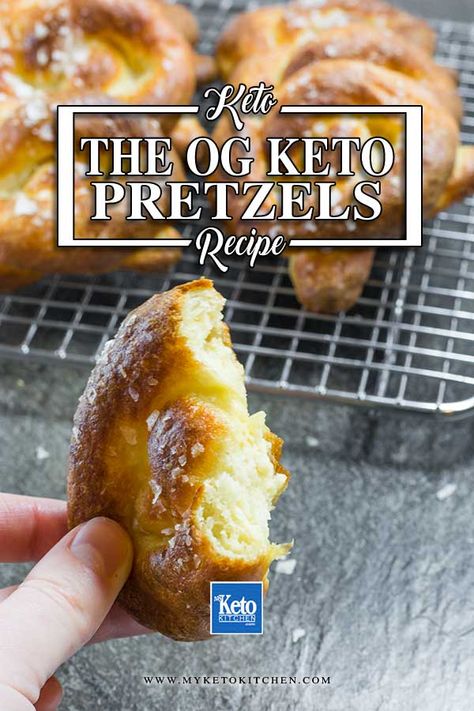 Low Carb Pretzels, Gluten Free Pretzel Recipe, Keto Pretzels, Soft Pretzels Recipe, Low Carb Donut, Pretzel Recipe, Soft Pretzel Recipe, Keto Chaffle, Keto Sides