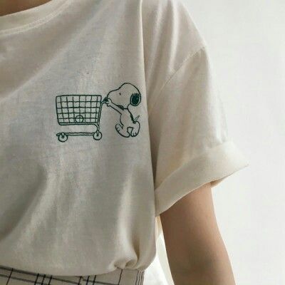 Snoopy Shirt, Fotografi Digital, Aesthetic Shirts, Japanese Outfits, Trendy Shirts, Just Girly Things, Cute Black, Graphic Shirts, Pretty Outfits