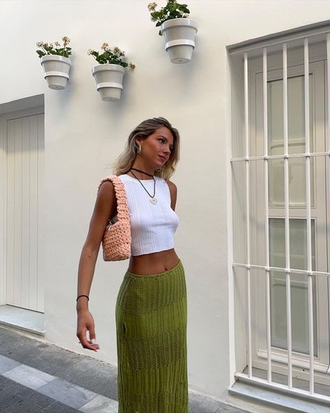 Fashion • Instagram Spain Outfit, Greece Outfit, Holiday Outfits Summer, Summer Holiday Outfits, Fest Outfits, European Summer Outfits, Bohemian Mode, Europe Outfits, Outfit Inspo Summer