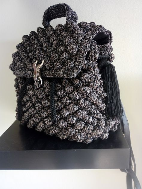 #Leather  #cotton #bubbles #pelazimagicyarn #handmade#backbag #luxury Macrame Basket, Bag Ideas, Crochet Bag Pattern, Crochet Bags, Bag Pattern, Crochet Bag, Fashion Backpack, Bubbles, Backpacks