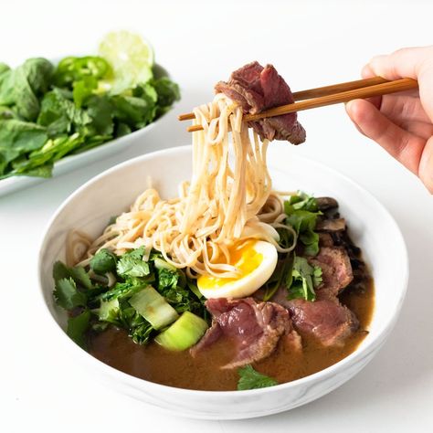 Easy Asian Steak and Noodle Bowl - Pre High Heat Cooking Oil, Asian Steak, Beef Ramen, Grain Free Diet, Ramen Noodle Soup, Top Sirloin Steak, Easy Asian, Noodle Bowl, Beef Dinner