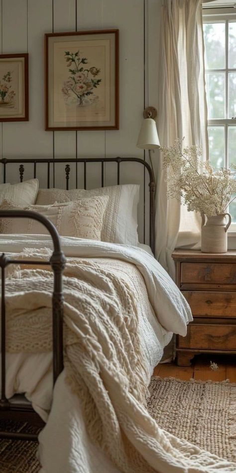 Cottage Core Bedroom Ideas, Cottage Core Bedroom, Cottage Core Home, Bedroom Trends, Cottage Bedroom, Home Makeover, Decoration Inspiration, Farmhouse Bedroom, Cozy Room