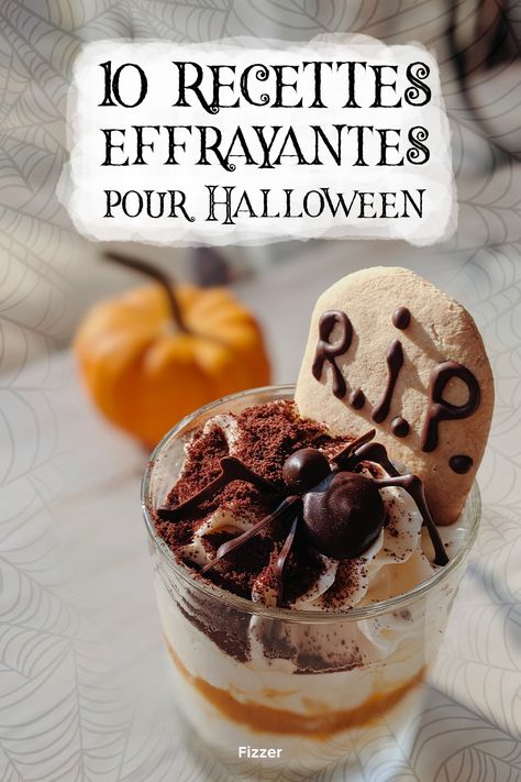 Une fête d’Halloween en prévision ? Ou simplement envie de confectionner de terrifiantes créations culinaires ? Fizzer vous livre 10 recettes faciles d’Halloween, garanties 100% chocottes ! 😱 #halloween #recettes #automne #recettehalloween Aperitif Halloween, Tarte Halloween, Food Halloween Ideas, Buffet Halloween, Desserts Halloween, Menu Halloween, Halloween Oreos, Dessert Halloween, Thema Halloween