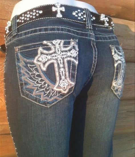 Earth Clothes, Cross With Wings, Bedazzled Jeans, Bling Jeans, Rhinestone Jeans, Embroidered Cross, Estilo Grunge, A Wing, Country Shop