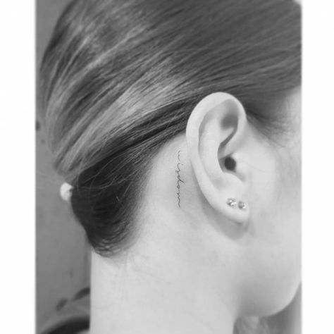 Arrow Tattoo Behind Ear, Small Tattoos For Girls, Small Arrow Tattoos, Behind Ear Tattoos, Tattoo Placements, Tattoo Behind Ear, Unique Small Tattoo, Shape Tattoo, Tattoos For Girls