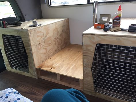 Rv Dog, Camper Dog, Camping With Dogs, Motorhome Remodel, Camper Trailer Remodel, Dog Crates, Diy Camper Remodel, Camper Storage, Dog Kennels