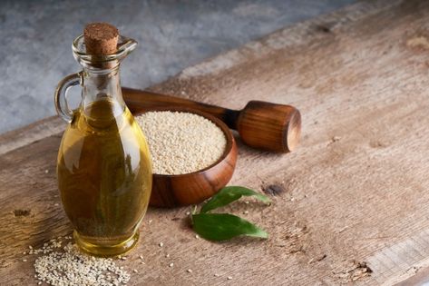 Sesame oil in glass bottle and sesame se... | Premium Photo #Freepik #photo #food #nature #spa #bottle Healthy Vegetable Salad, Soybeans Plant, Paneer Masala Recipe, Scallops Salad, Nature Spa, Fish Snacks, Hawaiian Dishes, Dried Dates, Healthiest Seafood