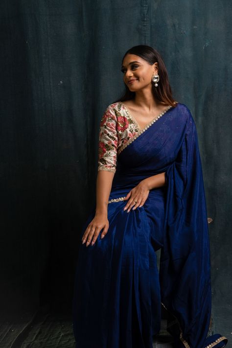 Product Will Dispatch within 24 HoursDelivered Within:UK – 3 to 5 working days.Europe – 5 to 7 working days.Canada ,Usa & Asia – 7 to 9 working days.DESCRIPTIONNavy Blue Handcrafted Party Wear Saree -Exclusive Edition 23Design & Work : Floral, HandcraftedColour : Navy BlueSaree Material : NetBlouse Material : Net, Soft SilkStitched : YesCare: Dryclean OnlyMEASUREMENTS:BlouseBust S : 28″- 32″Bust M : 34″ – 38″Bust L : 38″ – 44″Bust XL : 44” - 48”Bust XXL : 48” - 52”Saree Lenght – 44″- 45″ Fancy Sarees Blouse Models, Blue Party Saree, Saree Blouse Model, Dark Blue Saree, Plain Georgette Saree, Saree Color Combinations, Navy Blue Saree, Chinese Fancy Dress, Blue Silk Saree