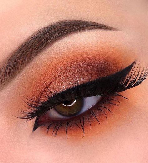 22. Burnt Orange Eye Makeup Looking for the best eyeshadow eye makeup trends 2021. Whether smokey, Euphoria or soft glam eye makeup looks we’ve... Burnt Orange Eye Makeup, Glam Eye Makeup Looks, Burnt Orange Eyeshadow, Soft Glam Eye Makeup, Orange Eyeshadow Looks, Eye Makeup Trends, Brown Eyeshadow Looks, Orange Eye Makeup, Glam Eye Makeup