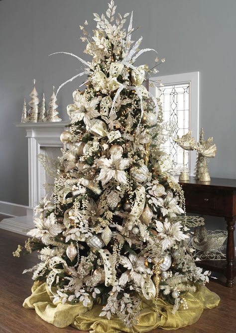 My tree looks a lot like this. I see a few things I can add. I love white, silver & gold. No colors!!! Can't wait to do this with all our kids this year.   { trl} A White Christmas, Gold Christmas Tree, Beautiful Christmas Trees, White Christmas Tree, Silver Christmas, Noel Christmas, Elegant Christmas, Christmas Deco, Gold Christmas