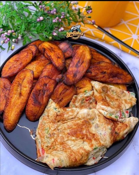 Plantain And Egg, Nigeria Food, African Recipes Nigerian Food, African Cooking, Haitian Food Recipes, Soul Food Dinner, Healthy Food Inspiration, Nigerian Food, Tasty Recipes Videos