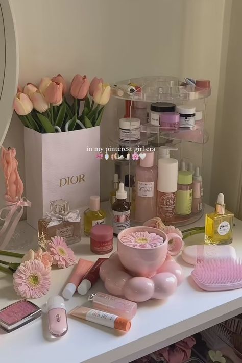 Manifesting 💗 Bedroom Dresser Top, Dresser Makeup, Rotating Makeup Organizer, Makeup Shelves, Shelves For Bedroom, Tout Rose, Pink Lifestyle, Dresser Top, Pinterest Room Decor