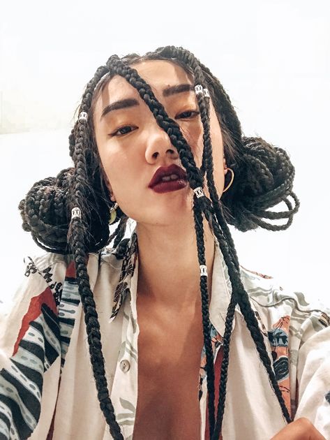 Asian with box braids Box Braids On Asians, Braids For Asian Women, Asian Braided Hairstyles, Braids Asian Hair, Asian Box Braids, Box Braids Reference, Asian Braids Hairstyles, Blasian Aesthetic, Alien Hairstyle