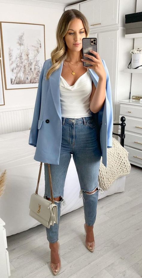 Light Blue Jacket Outfit, Blue Blazer Outfit, Light Blue Blazer, Blazer Outfits Casual, Casual Work Outfits Women, Trendy Outfit Ideas, Blue Jean Outfits, Corporate Attire, Glam Outfit