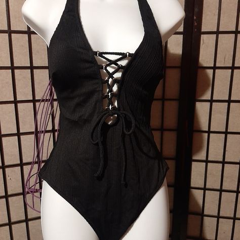 One Piece Bathing Suit With Tie Front Nwt Y2k Swimwear One Piece, Gothic Swimsuit Bikinis, Aestethic Bikinis Goth, Cute One Peice Bathing Suits, Emo Swimwear, Goth Bathing Suit, Gothic Swimwear, Goth Swimsuit, One Peice Bathing Suits