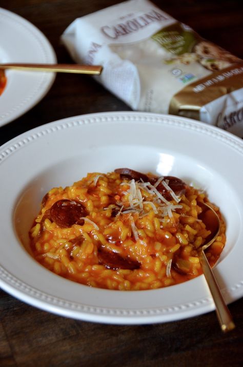 Fresh Chorizo Recipes, Spanish Risotto, Spicy Risotto, Summer Dinner Party Recipes, Spanish Chorizo Recipes, Manchego Cheese Recipes, Chorizo Risotto, Spanish Dinner, Spanish Chorizo