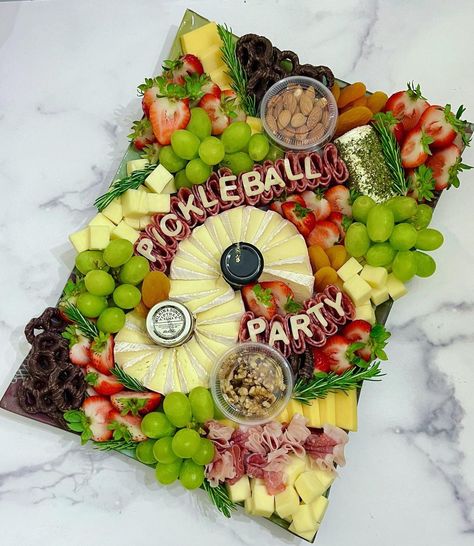 Pickleball Themed Food, Pickleball Party Food, Pickleball Birthday Party Ideas, Pickleball Themed Birthday Party, Pickle Ball Themed Party, Golf Food Ideas, Pickleball Party Decorations, Pickleball Party Ideas, Pickle Party