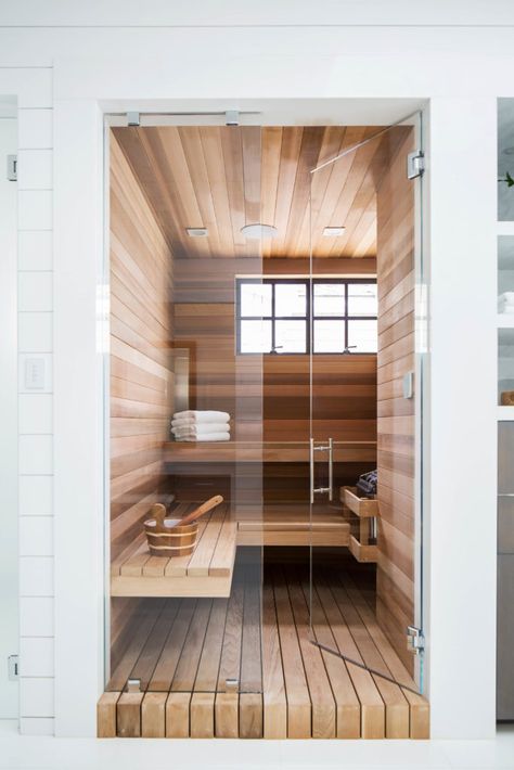 Blackband Interiors // Newport Waterfront Sauna Bathroom Ideas, Home Steam Room, Sauna Bathroom Design, Beach Style Bathroom, Home Spa Room, Sauna Design, Sauna Room, Modern Beach House, Steam Room