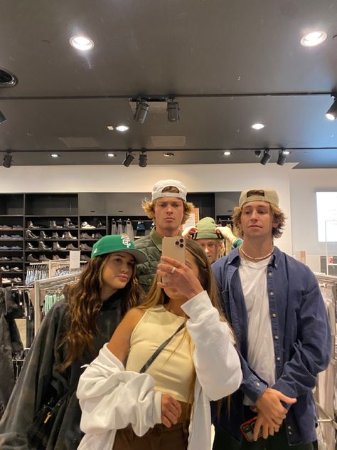 Friend group mirror pic Group Mirror Pics, 4 Friends Pictures Aesthetic, Mirror Pics, Friend Group, Group Pictures, Mirror Pic, Friend Pictures, Mood Board, Best Friends