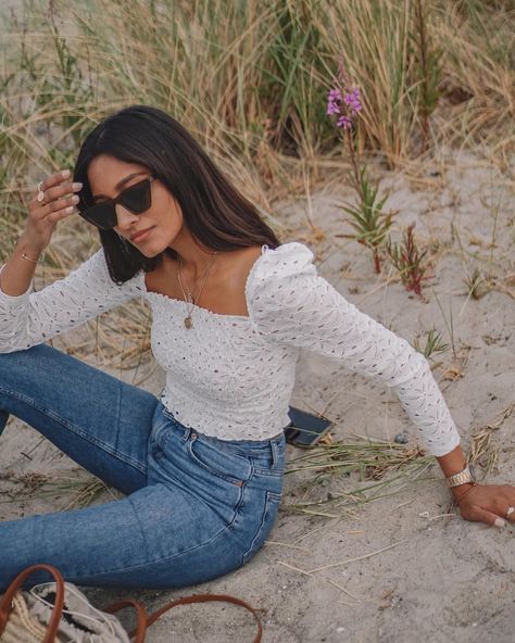 Let’s go to the beach ☀️ Cocobeautea Summer, Silvia Braz, College Outfits Spring, Outfit Primavera, Go To The Beach, Summer Lookbook, 6k Followers, Moda Vintage, Inspiration Mode