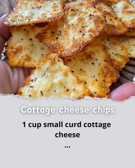 Cottage Cheese Everything Bagel Chips, Cottage Cheese Crackers Oven, Cottage Cheese Chips In Oven, Cottage Cheese Crackers, Cottage Cheese Chips, Healthy Salty Snacks, Protein Snacks For Kids, Cottage Cheese Recipes Healthy, Ree Drummond Recipes