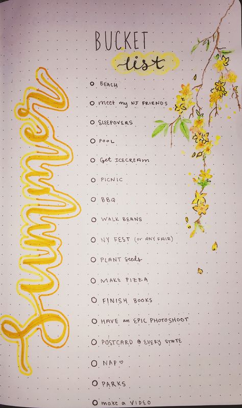 yellow theme bullet journal spread with flowers #summer #bujo #bulletjournalideas #flowers #yellow Yellow Theme Journal, Theme Journal Ideas, Journal Ideas Summer, Summer Bujo, Bullet Journal Hand Lettering, Theme Journal, March Bullet Journal, Planner Themes, Summer Journal