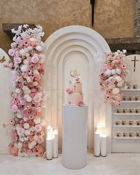 A dreamy baptism decor. Let's take a minute to appreciate this beauty. 
Check our Instagram at theroselyns

.
.
.
.
#Baptismdecor #firstcommunion #christening #decor #weddingdecor #eventdecor #eventplanner #eventdesign #events #eventplanning #weddingdecor #wedding #weddingplanner #balloons #partyplanner #babyshower #eventmanagement #partydecor #wedding #weddinginspiration  #partydecorations #eventstylist #eventplanners #balloondecor Girl Christening Decorations, Pink And White Decor, Girl Baptism Party, Bautizo Ideas Decoracion, Baby Shower Gender Reveal Cake, Bautizo Ideas Girl, Baptism Decorations Girl, Baptism Themes, Garland Of Flowers