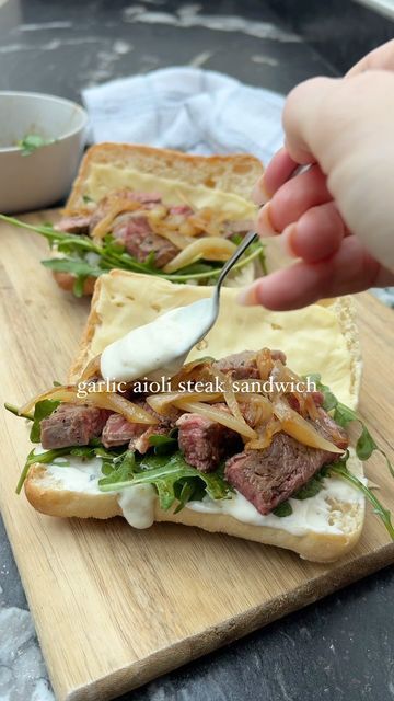 Garlic Aioli Sauce, Ciabatta Rolls, Aioli Sauce, Garlic Aioli, Steak Sandwich, Quick And Easy Dinner, Juicy Steak, Balsamic Glaze, White Onion