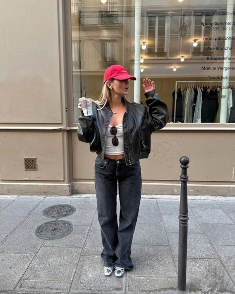 Nina ✿ (@ninalaurent_) • Instagram photos and videos Classy New York Aesthetic Outfits, Montreal Outfits Spring, Celebrity Outfits To Recreate, Nyc Outfits Street Styles, Dublin Outfit, New York Ootd, Montreal Fashion, Street Style New York, Stockholm Fashion Week