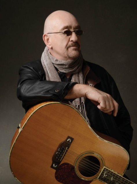 Cincinnati Magazine| Dave Mason has lived the life of a rock and roll legend largely by staying in the background.| Photograph by Chris Jenson Dave Mason, Rock And Roll History, Beat Generation, The Jam Band, Classic Rock And Roll, Pop Icons, Traffic Jam, Concert Series, Musical Group