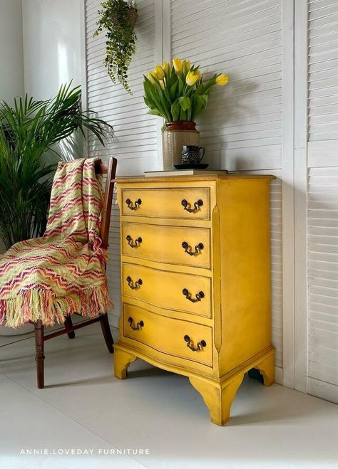 Colonel Mustard is a retro, goldenrod yellow. This pop of color will add an electric energy to any room! Use Colonel Mustard for mid-century modern or southwestern style. This vivid color will easily perk up any space in your home! - Colonel Mustard - Dixie Belle Paint Co. - Water-based Chalk Mineral Paint - Dixie Belle Paint can be mixed and matched to create any custom color you can imagine! - Comes in 8 oz, 16 oz, and 32 oz sizes! - Coverage:  8-ounce will cover 38 square feet. 16-ounce will Yellow Painted Furniture, Yellow Chalk Paint, Colonel Mustard, Goldenrod Yellow, Yellow Furniture, Dixie Belle Paint Company, Electric Energy, Daisy Painting, Diy Kitchen Island