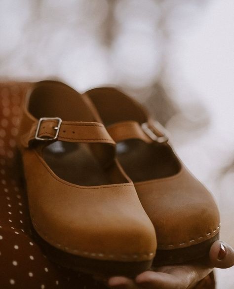 A better Wednesday with summer vibes all over! And our Mary Jane clogs got that vibe we need! 🌸⁠ ⁠ #handmadeclogs #summeroutfits #sandgrensclogs #clogs ⁠ #wednesdayvibes Sandgrens Clogs, Good Wednesday, Mary Jane Clogs, Cork Sandals, Wooden Clogs, We Need, Summer Vibes, Mary Janes, Instagram A