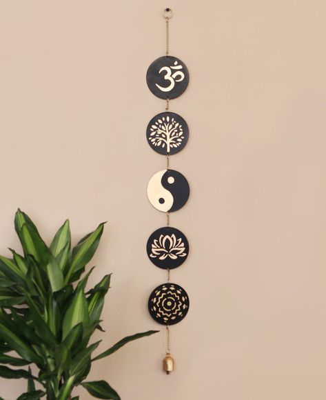 Easy Room Decor, Buddha Wall Art, Diy Wall Art Decor, Art And Craft Videos, Art Decor Diy, Wall Hanging Crafts, Hanging Mobile, Handmade Wall Art, Diy Crafts Room Decor