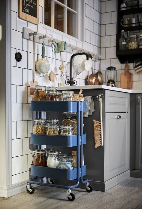 5 Ikea kitchen storage ideas that are going to change your life* | Real Homes Ikea Kitchen Storage Ideas, Ikea Raskog Trolley, Raskog Ikea, Ikea Raskog Cart, Ikea Kitchen Storage, Small Kitchen Hacks, Organiser Cucina, Ikea Raskog, Ikea Inspiration