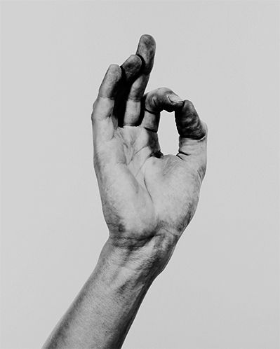 black and white hand, pinch Hand Fotografie, Gyan Mudra, Hand Photography, Hand Reference, Photo Vintage, Anatomy Reference, Hand Holding, Foto Inspiration, White Photo