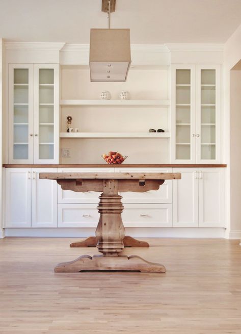 Built In For Dining Room, Dining Room Built In Cabinets, Dinning Room Cabinet, Built In Sideboard, House Ideas Interior, Dining Room Built Ins, Dining Room Built In, Built In Buffet, Dining Room Cabinet