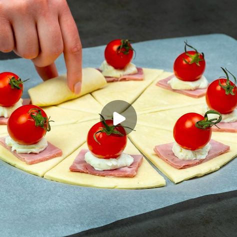 appetizing.tv on Instagram: "All those who try this snack ask me to give them the recipe!  Ingredients: puff pastry: 500 g (18 oz) ham: 150 g (5.3 oz) cheese cream: 100 g (3.5 oz) cherry tomatoes: 50 g (1.8 oz) mozzarella: 80 g (2.8 oz) eggs: 1 pc" Tv Snacks, Appetizing Tv, Charcuterie Appetizers, Savoury Snacks, G 5, Finger Food Appetizers, Recipe Ingredients, Savory Snacks, Food Stuff