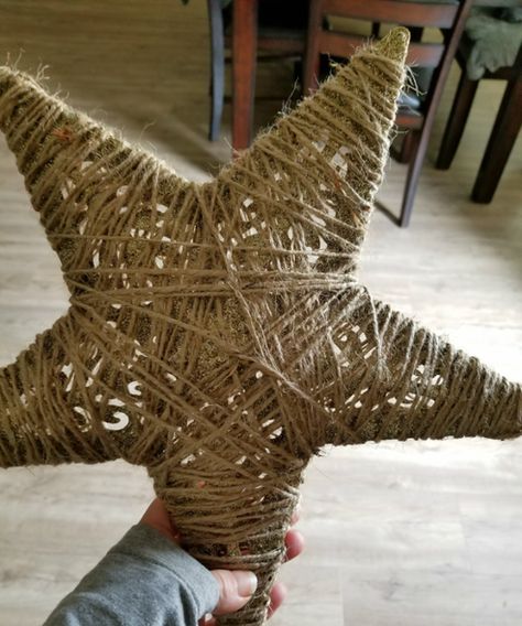 DIY Christmas Tree Topper Dollar Tree Star, Christmas Tree Topper Rustic, Rustic Tree Topper, Diy Tree Topper, Faith Crafts, Diy Christmas Tree Topper, Diy Christmas Lights, Toppers Diy, Tree Star