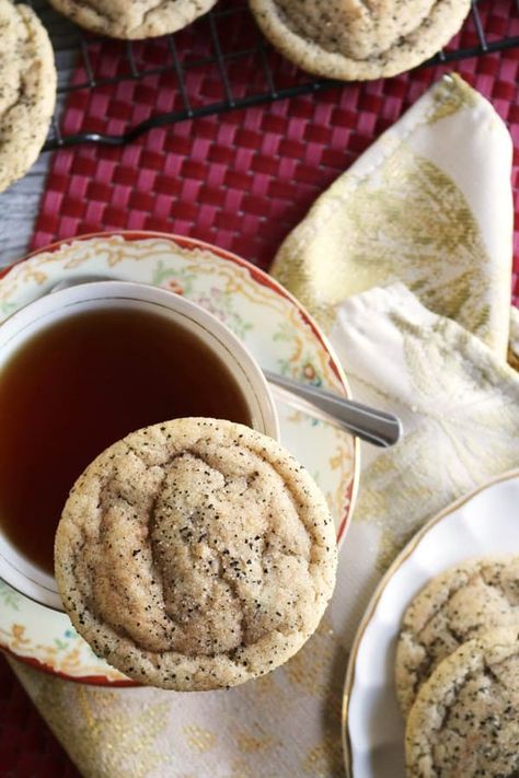 Have your tea and eat it too with these Earl Grey Snickerdoodles. A classic holiday cookie with cinnamon and finely ground Early Grey tea. Early Grey Tea, Peanut Butter Thumbprint Cookies, Earl Grey Cookies, Early Grey, Mocha Cookies, Chai Recipe, Hot Chocolate Cookies, Gluten Free Peanut Butter, Ginger Bread Cookies Recipe