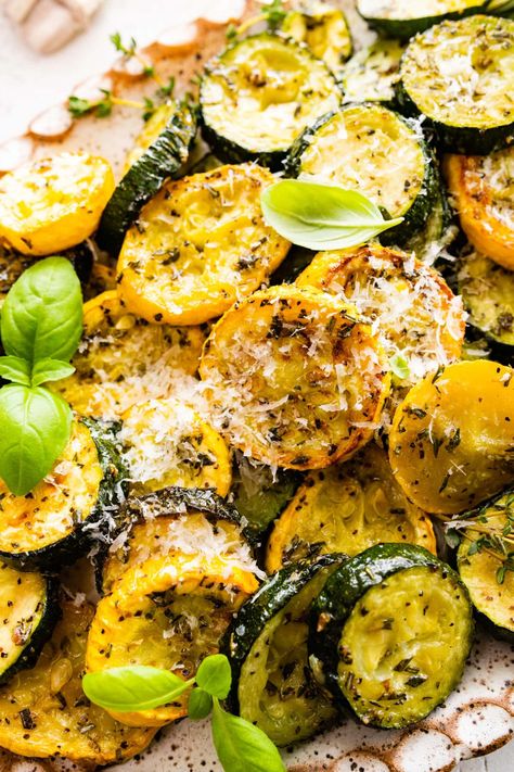 Easy Oven Roasted Zucchini and Yellow Squash Recipe - CucinaByElena Roasted Zucchini And Yellow Squash, Yellow Zucchini Recipes, Baked Salmon Steak, Yellow Squash Recipe, Salmon Steak Recipes, Healthy Steak Recipes, Oven Roasted Zucchini, Zucchini And Yellow Squash, Yellow Zucchini