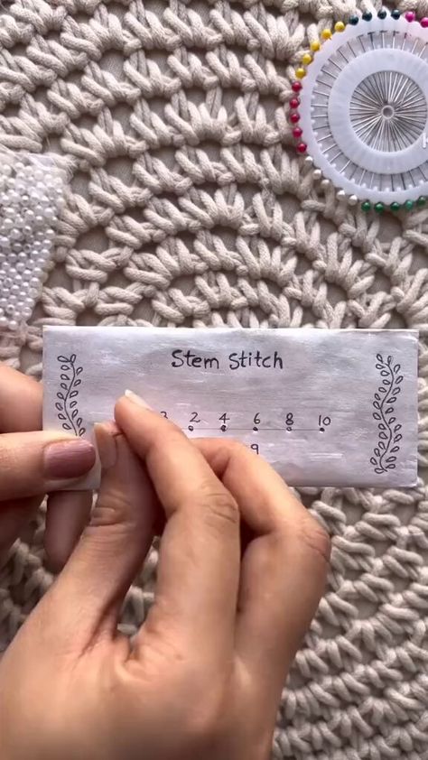 Stem Stitch, 2024 Ideas, Knots Diy, Sewing Tips, Tips Tricks, Sewing Hacks, Easy Sewing, Stitch Pattern, Embroidery Stitches