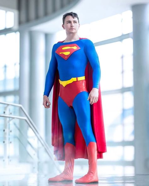 Big Blue Boyscout. 🦸‍♀️🏙️📰 In honor of the 86th Anniversary of Superman's Debut, here's @captain_tempest_ as the Man of Steel himself. #Superman #ClarkKent #KalEl #ManOfSteel #Krypton #Smallville #Metropolis #SupermanLegacy #DavidCorenswet #JamesGunn #HenryCavill #DC #DCComics #DCUniverse #SupermanCosplay #DCCosplay #CosplayersOfInstsgram #CosplayersOfIG #Cosplayer #Cosplay #Superhero #Comics #ActionComics #JusticeLeague Superman Cosplay, Dc Cosplay, James Gunn, Superhero Comics, Clark Kent, Smallville, Man Of Steel, Big Blue, Dc Universe