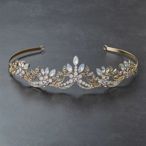 Winter Wedding Tiara, Wedding Tiara Gold, Wedding Crown Gold, Crown For Wedding Brides, Quince Tiaras, Fantasy Tiara, Gold Tiara Wedding, Gold Bridal Tiara, Gold Bridal Crowns