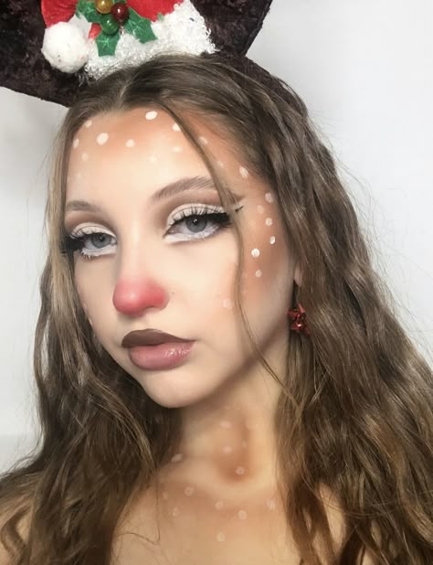 Reindeer Makeup Simple Kids, Cute Reindeer Costume, Rudolf The Red Nosed Reindeer Makeup, Reindeer Costume Makeup, Makeup Christmas Looks, Easy Christmas Character Dress Up, Rudolph Makeup Reindeer, Festive Christmas Makeup, Reindeer Makeup Kids